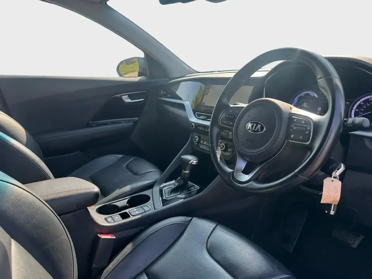 Used Kia Niro 141 HP (103 kW) 2020 Blue SUV