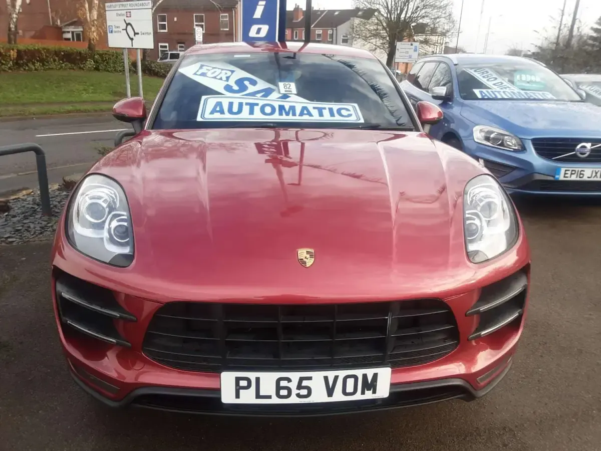 Begagnad Porsche Macan 2015 Röd SUV