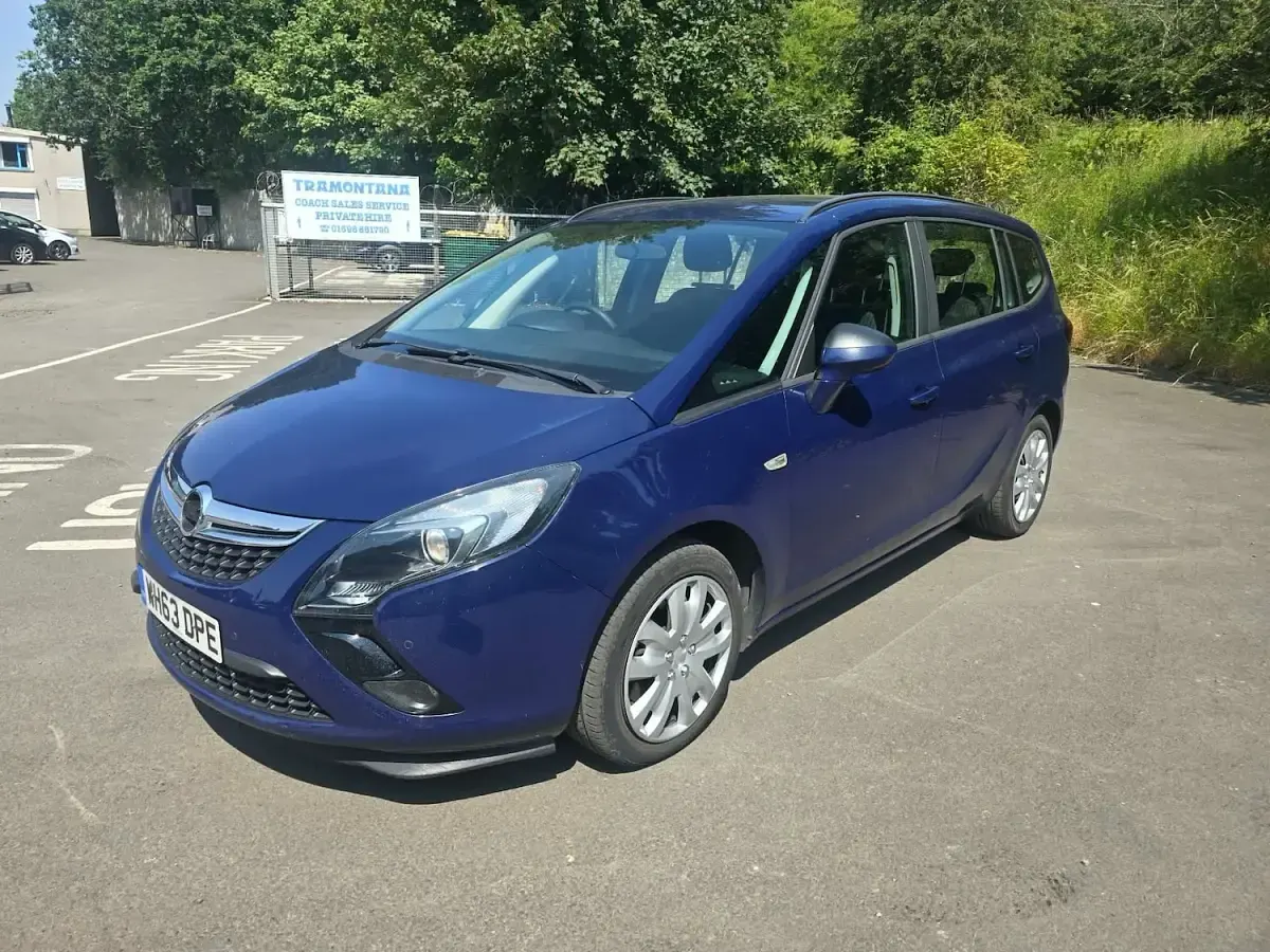 Used Vauxhall Zafira 170 HP (125 kW) 2014 Blue MPV
