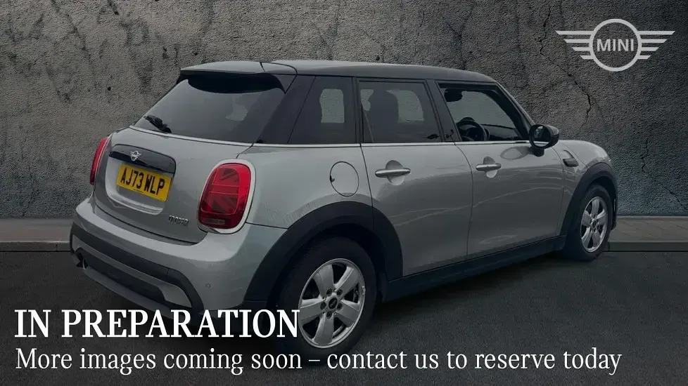 Used Mini Cooper Classic 134 HP (98 kW) 2024 Silver Hatchback