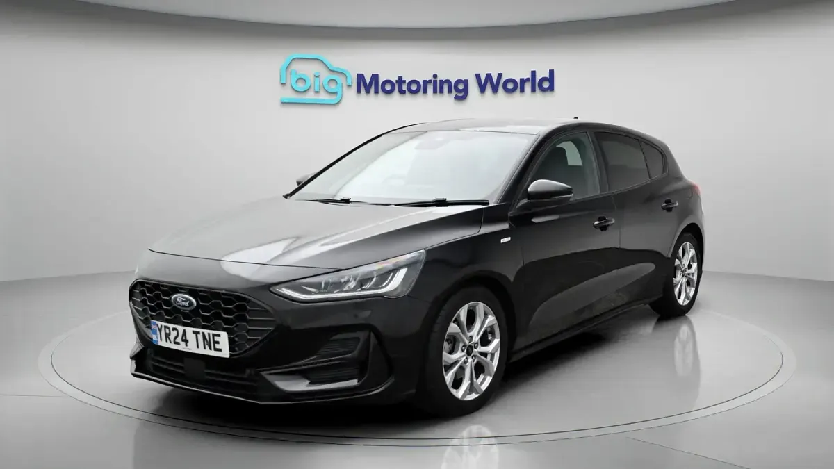 Used Ford Focus ST-Line 125 HP (91 kW) 2024 Black Hatchback