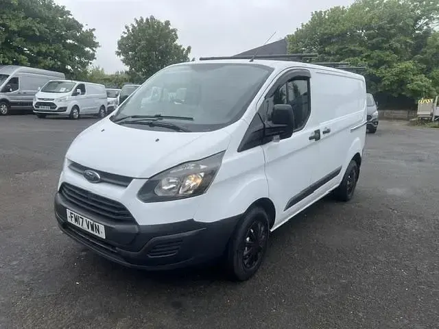 Begagnad Ford Transit Custom 105 HK (77 kW) 2017 Vit Van