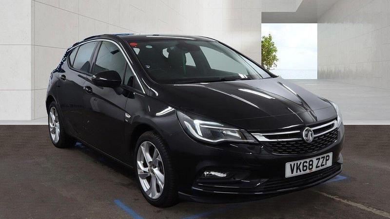 Used Vauxhall Astra SRi 136 HP (100 kW) 2018 Black Hatchback
