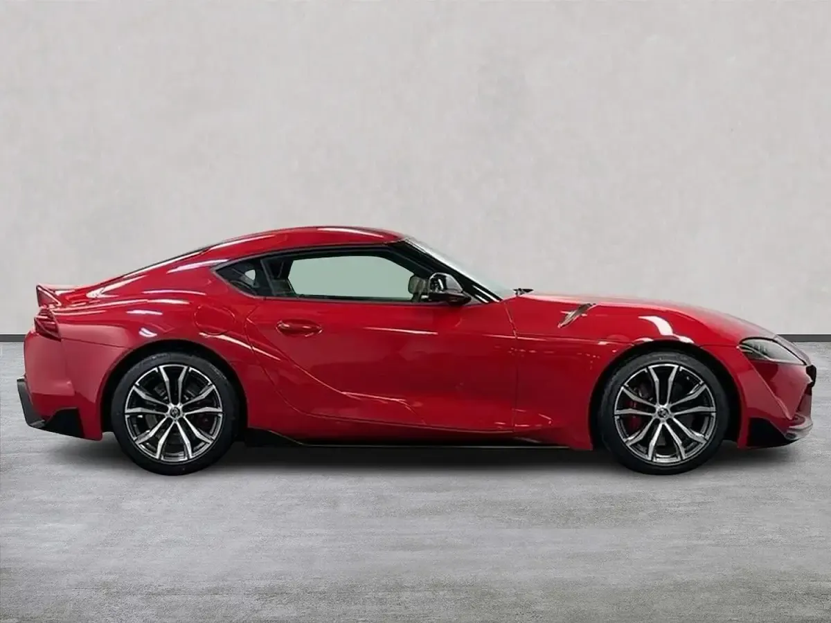 Used Toyota Supra 258 HP (189 kW) 2022 Red Coupe