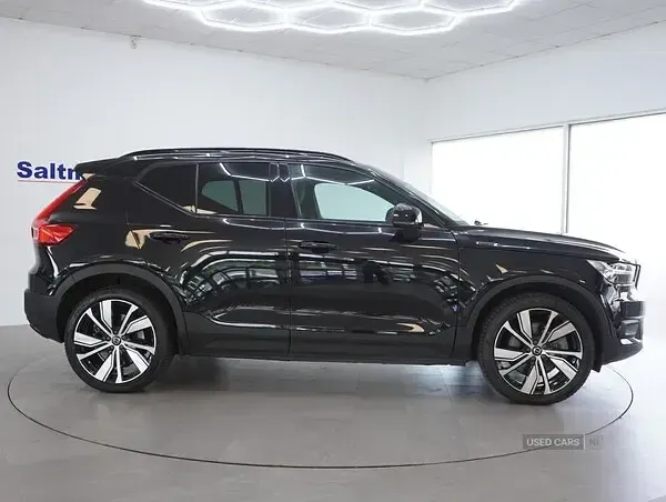 Used Volvo XC40 Pro 300 kW (408 HP) 2021 Black SUV