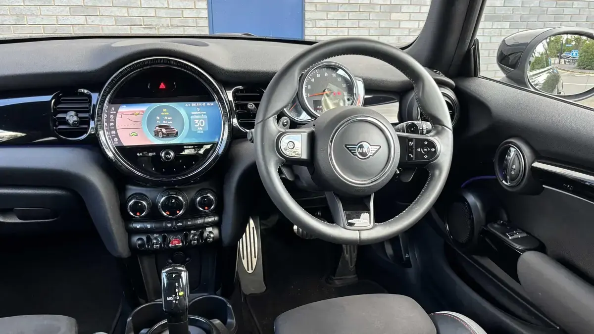 Used Mini Cooper S Hatch 176 HP (129 kW) 2022 Black Hatchback