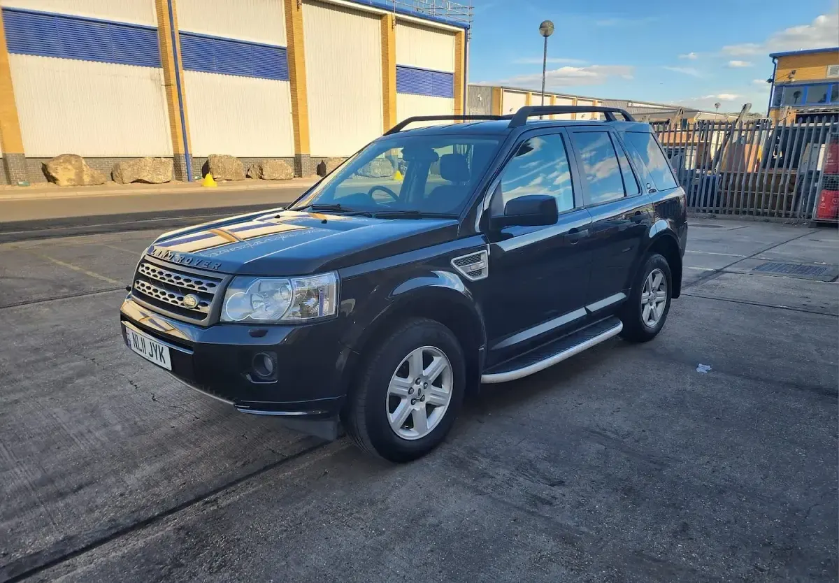 Used Land Rover Freelander 2 S 150 HP (110 kW) 2011 Black SUV