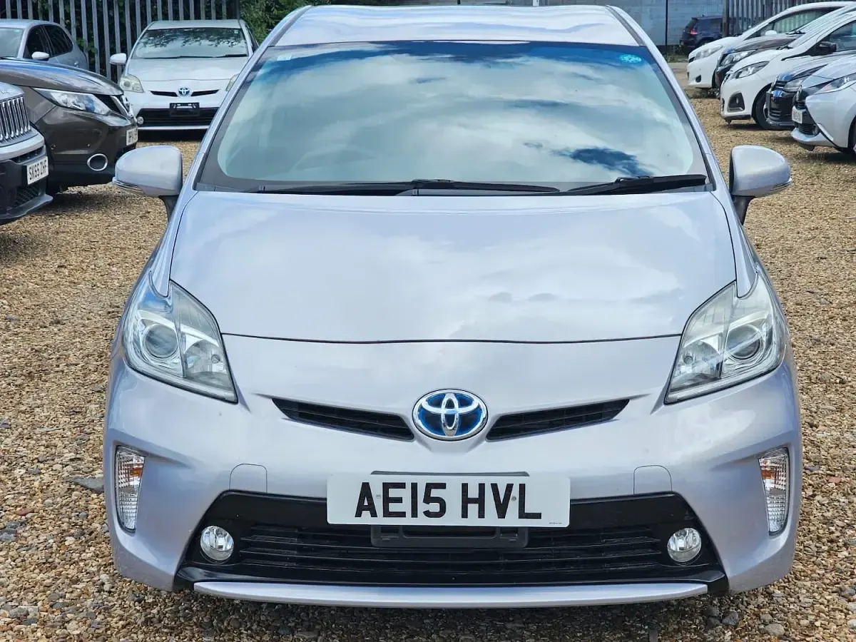 Used Toyota Prius 2015 Purple Hatchback