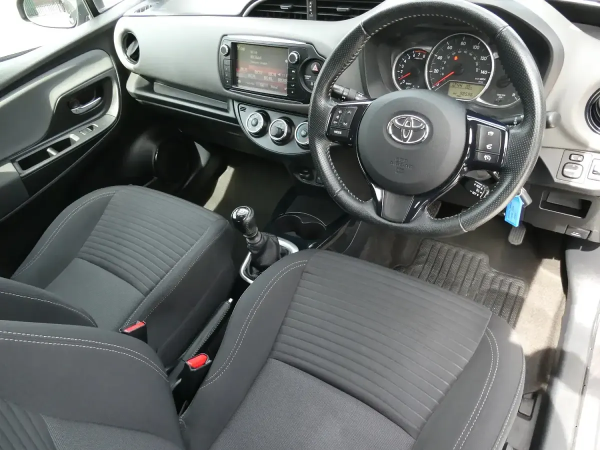 Used Toyota Yaris Design 2016 Grey Hatchback