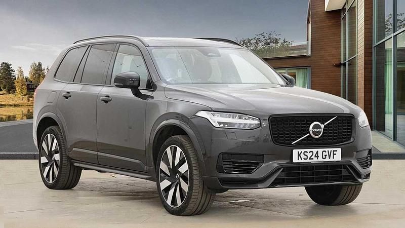 Used 2024 Volvo XC90 Plus SUV | £46,490 (Good price) - Image 1/4