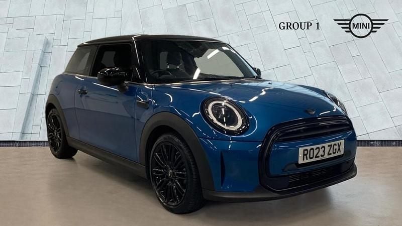 Blue Used 2023 Mini Cooper Exclusive Hatchback | £21,450 (Fair price) - Image 1/4