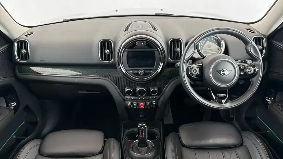 Usado Mini Cooper S Countryman Exclusive 189 HP (139 kW) 2019 Cinzento SUV
