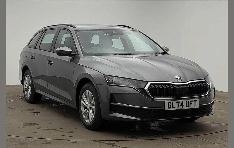Grey New 2024 Skoda Octavia SE Technology Estate | £23,000 (Fair price) - Image 1/4