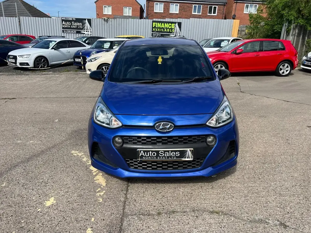 Used Hyundai i10 GO! 67 HP (49 kW) 2018 Blue Hatchback