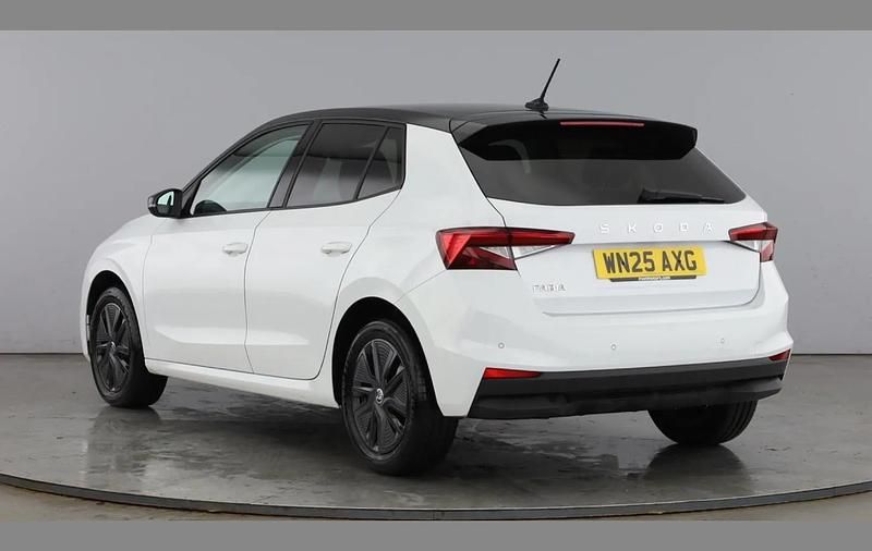 Used Skoda Fabia Design Edition 94 HP (69 kW) 2025 Moon white metallic black magic pearl effect Hatchback