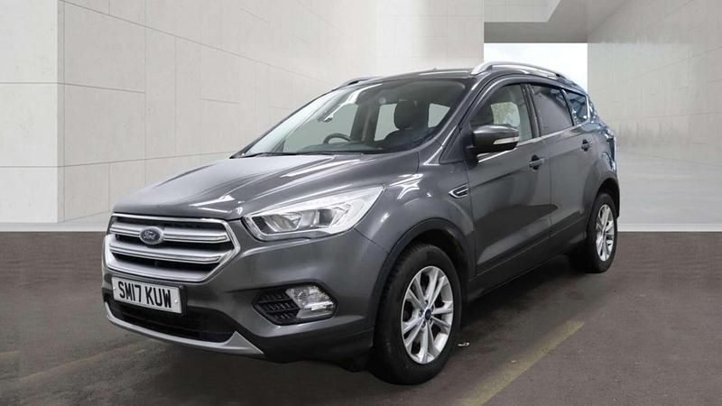 Used Ford Kuga Titanium 150 HP (110 kW) 2017 Grey SUV
