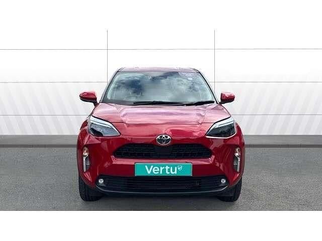 Used Toyota Yaris Cross 113 HP (83 kW) 2024 Red SUV