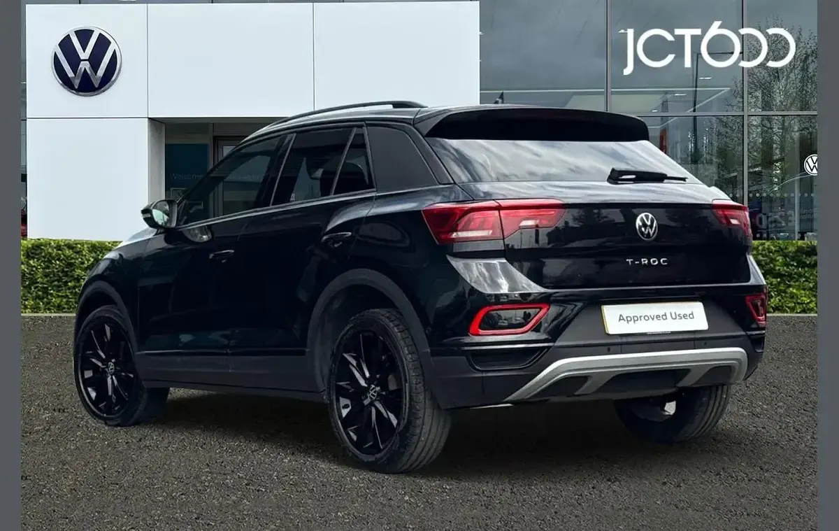 Used VW T-Roc Style 150 HP (110 kW) 2024 Black SUV