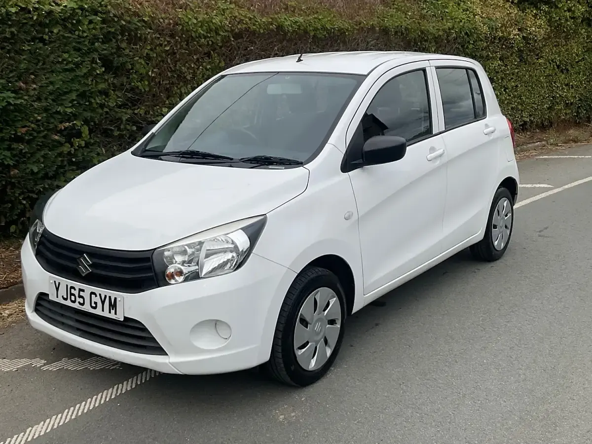 Used Suzuki Celerio 68 HP (50 kW) 2016 White Hatchback
