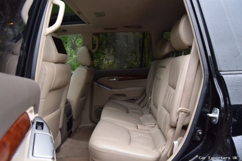 Used Toyota Land Cruiser 173 HP (127 kW) 2007 SUV