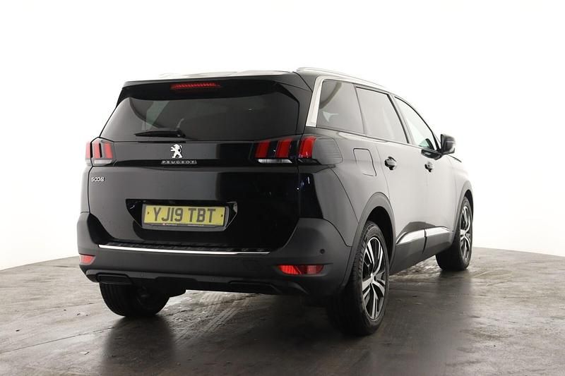 Used Peugeot 5008 Allure 175 HP (128 kW) 2019 Black SUV