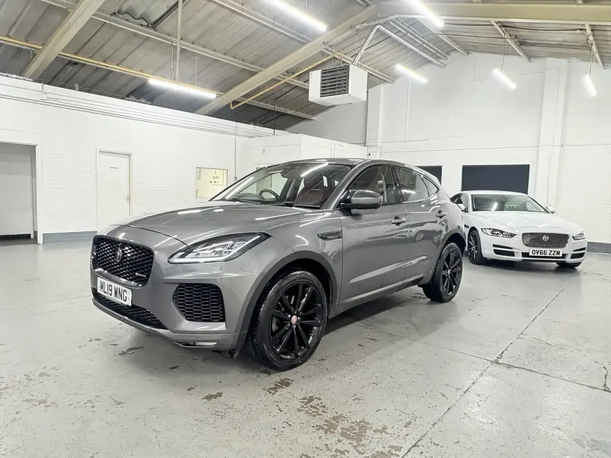 Used Jaguar E-Pace R-Dynamic 180 HP (132 kW) 2019 Grey SUV