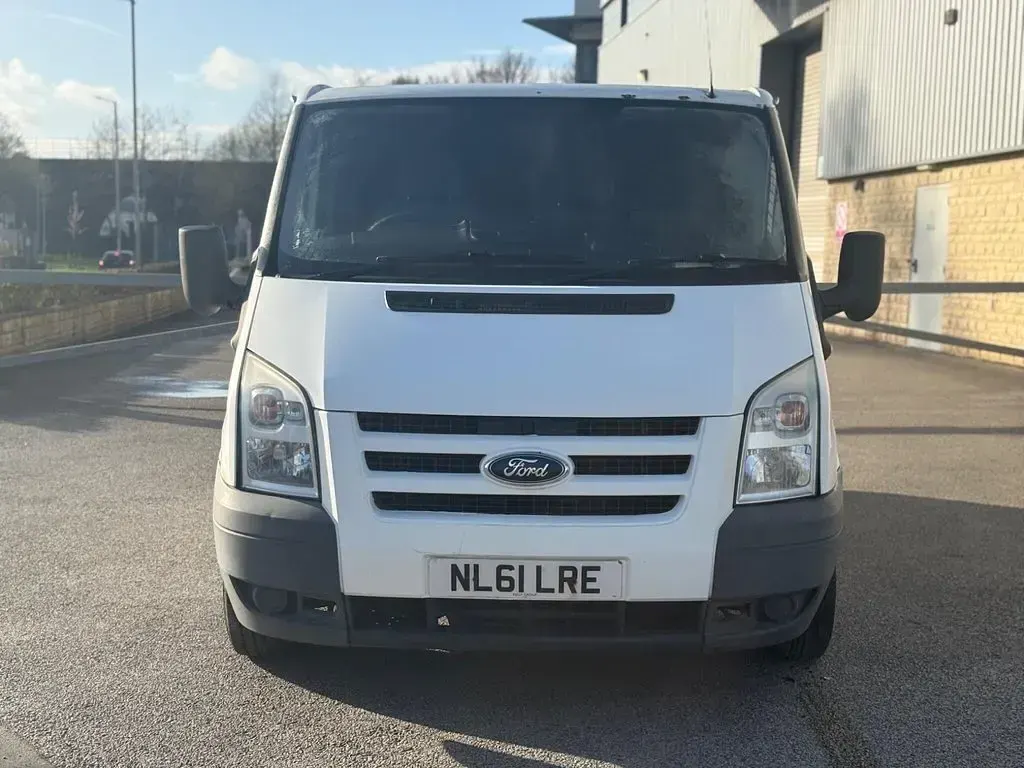 Used Ford Transit 85 HP (62 kW) 2011 White Van