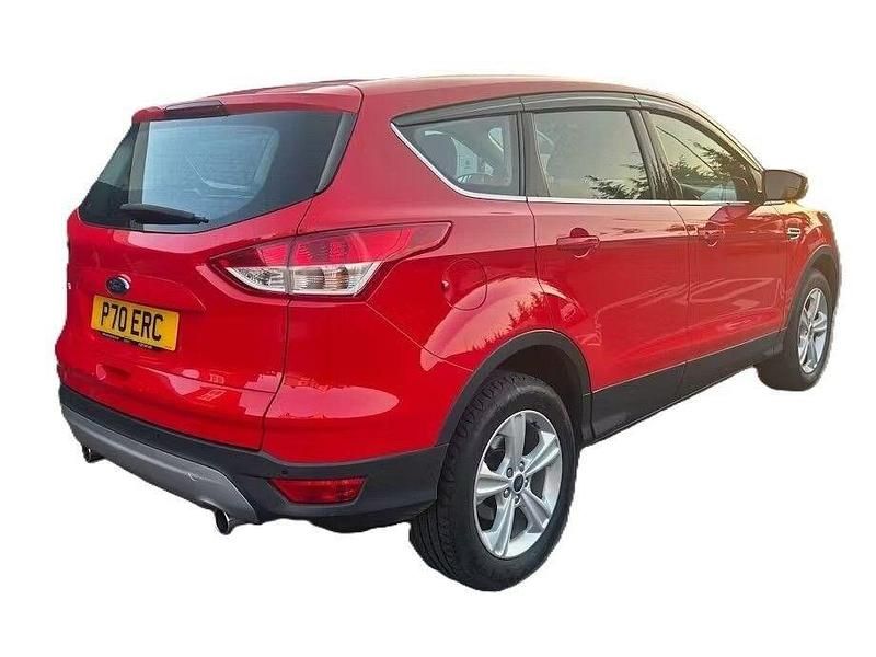 Usado Ford Kuga Zetec 150 HP (110 kW) 2016 Vermelho SUV