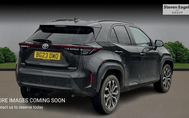 Used Toyota Yaris Hybrid Design 116 HP (85 kW) 2026 Estate