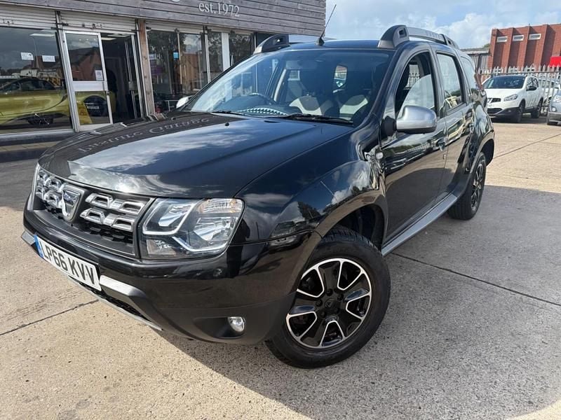 Black Used 2017 Dacia Duster Prestige SUV | £4,490 (Super price) - Image 1/4