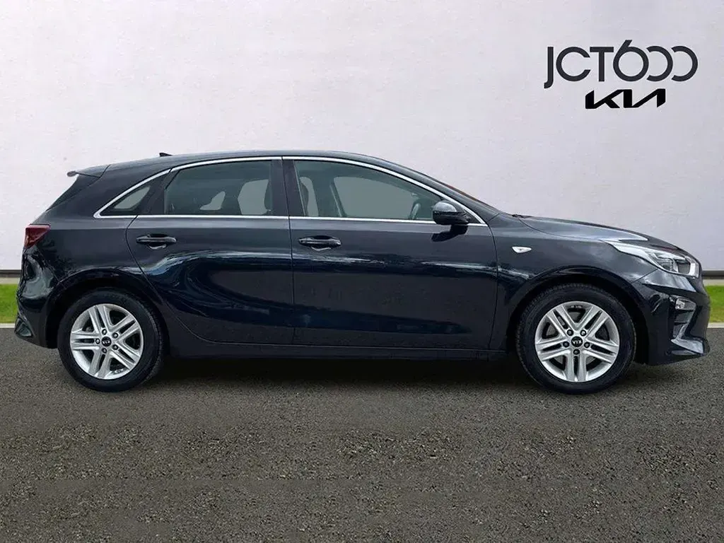 Used Kia Ceed 117 HP (86 kW) 2019 Black Hatchback