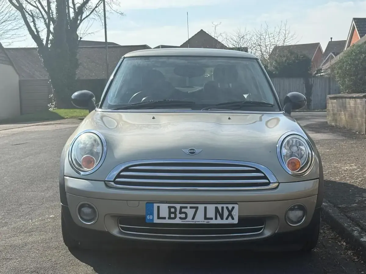 Used Mini ONE Hatch 95 HP (69 kW) 2007 Silver Hatchback