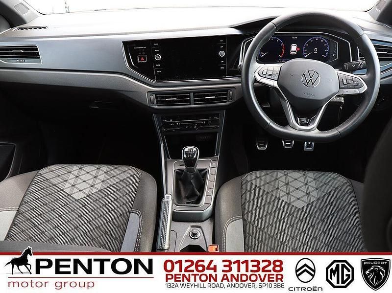 Used VW Polo R-line 110 HP (80 kW) 2023 White Hatchback