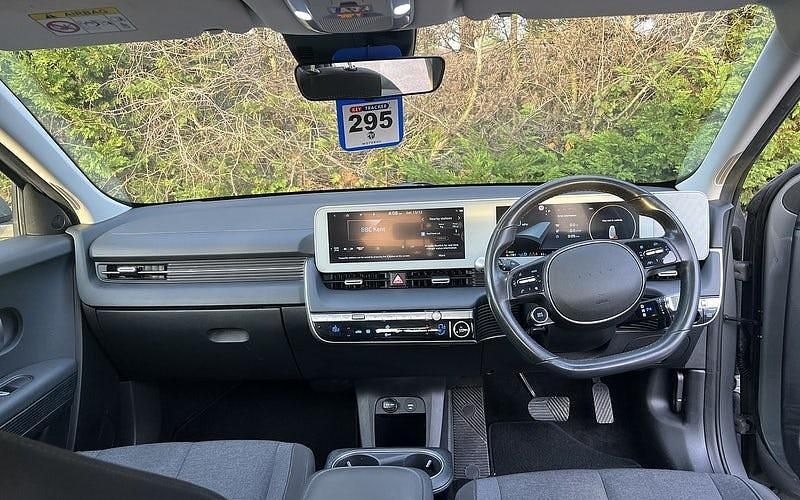 Used Hyundai Ioniq SE 125 kW (170 HP) 2023 Hatchback