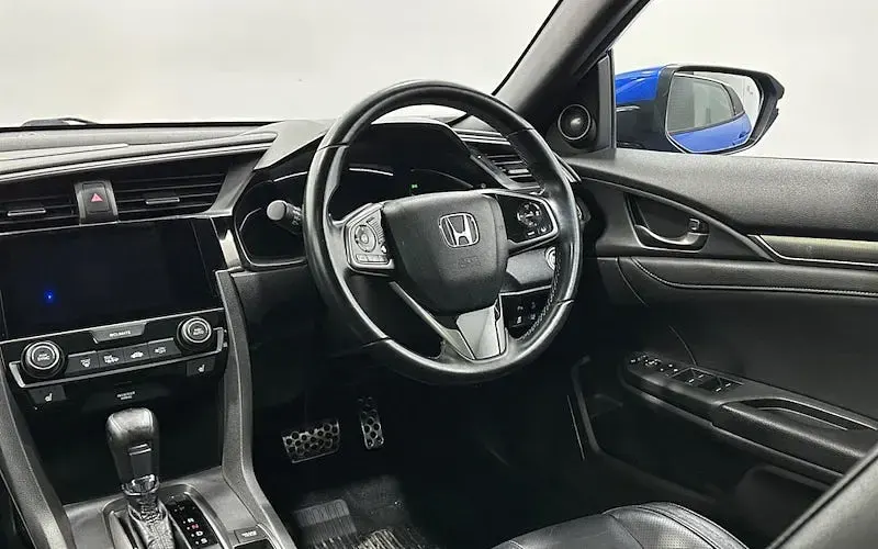 Used Honda Civic EX 126 HP (92 kW) 2019 Blue Hatchback