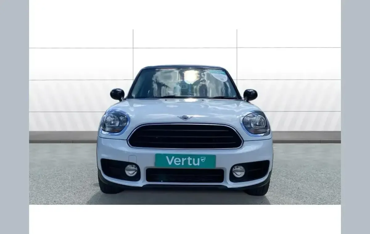 Used Mini Cooper Countryman Classic 134 HP (98 kW) 2019 White SUV