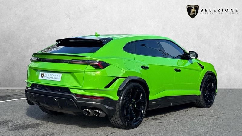 Used Lamborghini Urus 2024 Green SUV