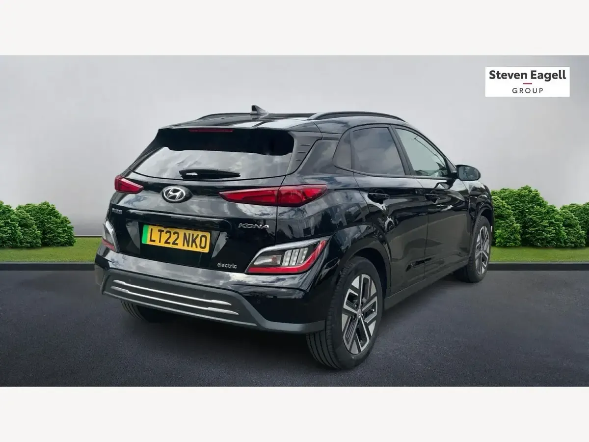 Used Hyundai Kona Premium 100 kW (136 HP) 2022 Black SUV