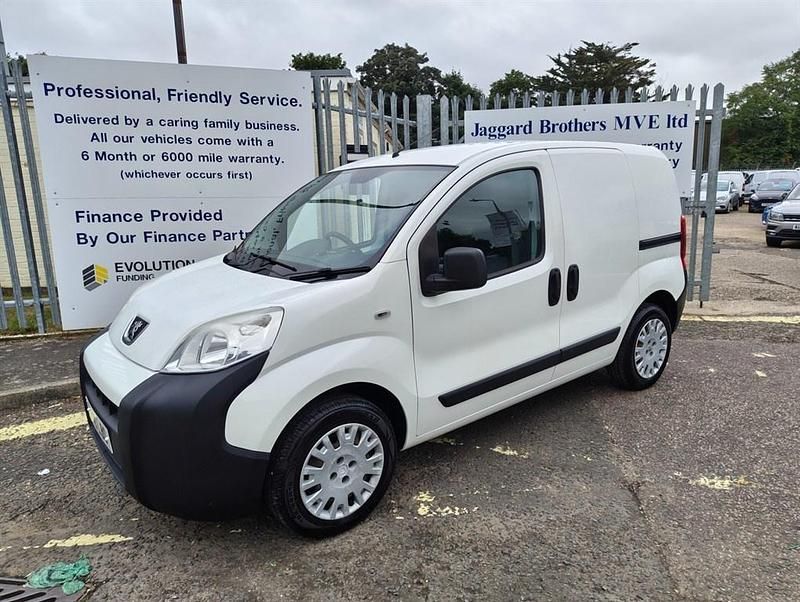 White Used 2016 Peugeot Bipper MPV | £3,995 (A bit pricey) - Image 1/4