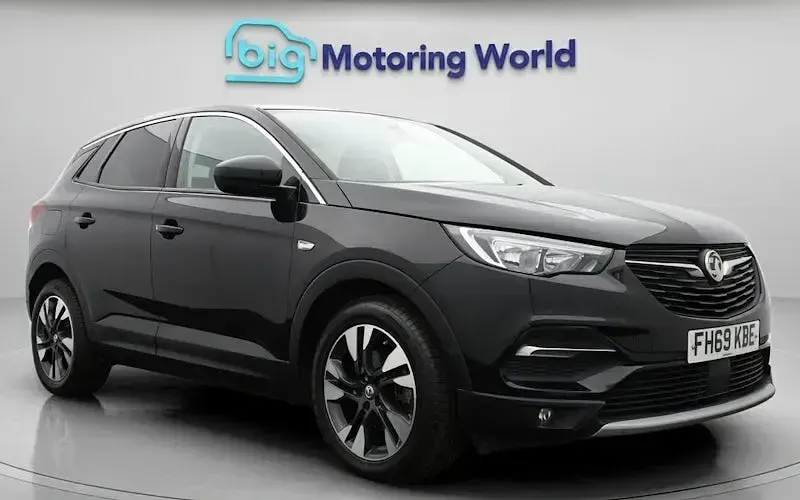 Used Vauxhall Grandland X SRi 131 HP (96 kW) 2021 SUV