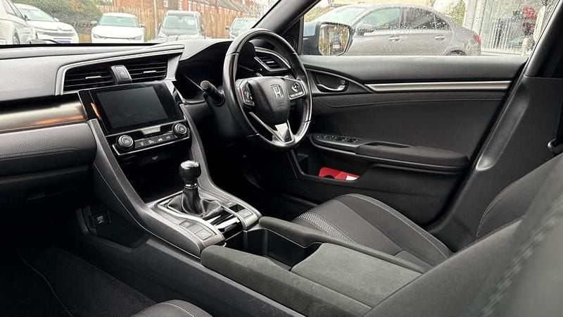 Used Honda Civic SR 129 HP (94 kW) 2018 Grey Hatchback