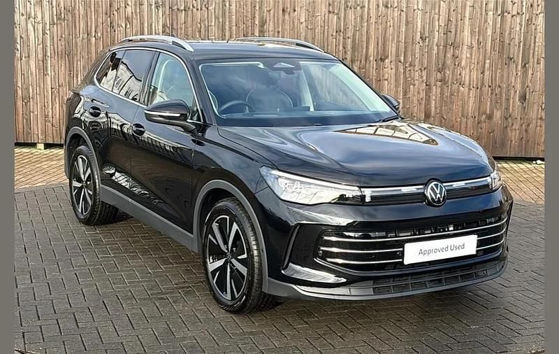 New VW Tiguan Elegance 147 HP (108 kW) 2025 Black SUV
