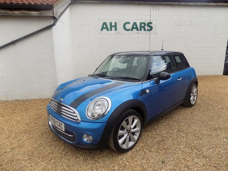 Usado Mini Cooper Chili 122 HP (89 kW) 2011 Azul Citadino