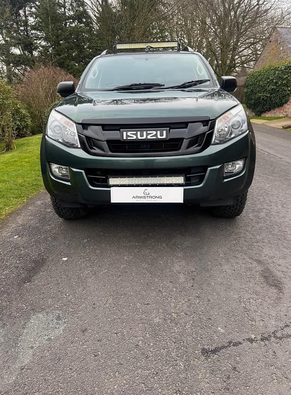 Second-hand Isuzu D-Max 2015 Verde Pickup