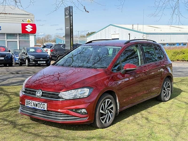 Used VW Golf Sportsvan Match 130 HP (95 kW) 2019 Red MPV