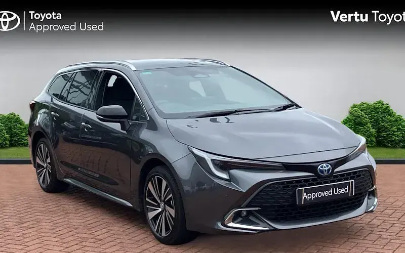 Used Toyota Corolla Design 140 HP (102 kW) 2026 Estate