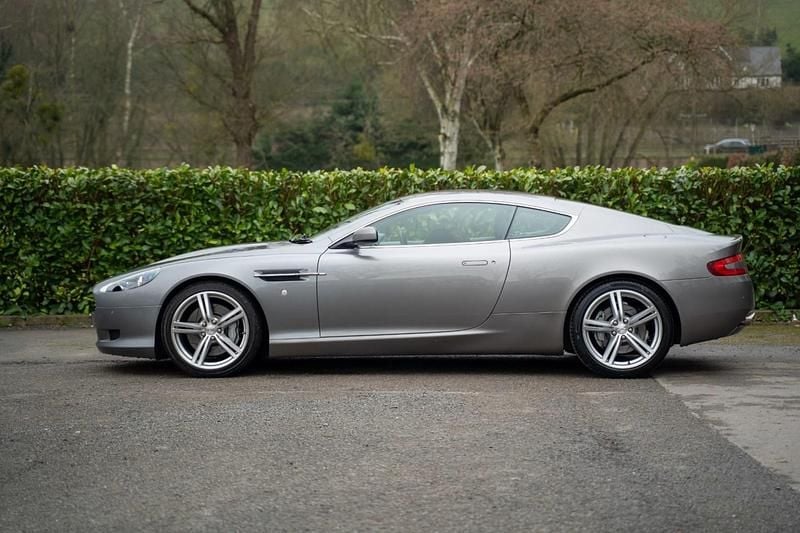 Used Aston Martin DB9 470 HP (345 kW) 2008 Silver Coupe