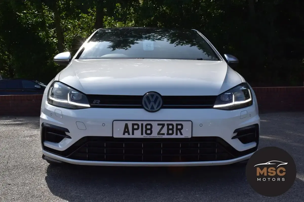 Used VW Golf VII R 310 HP (228 kW) 2018 White Hatchback