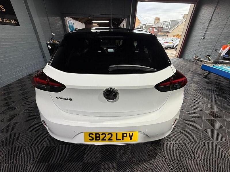 Used Vauxhall Corsa-e Elite 100 kW (136 HP) 2022 White Hatchback
