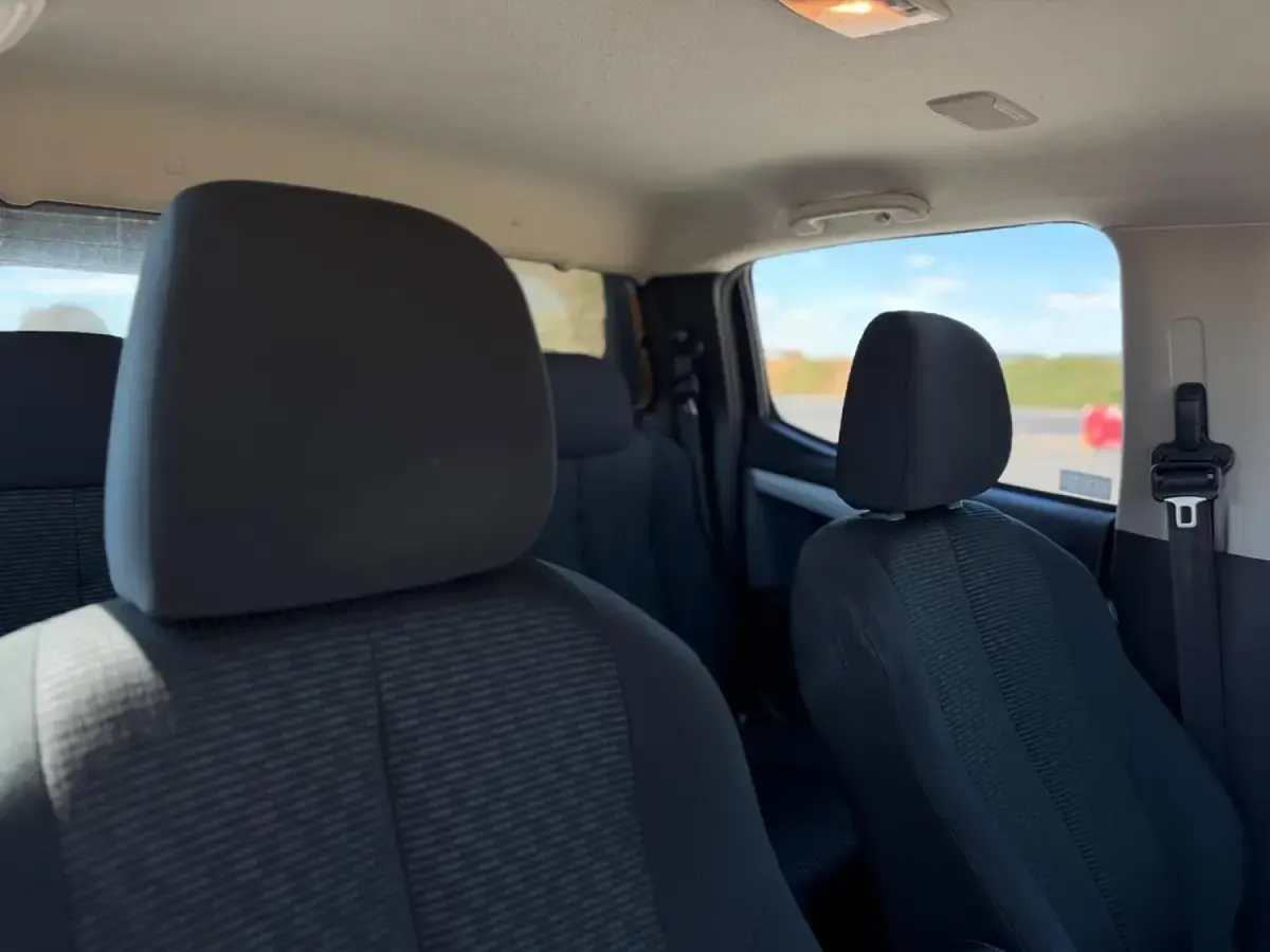 Used Isuzu D-Max 164 HP (120 kW) 2019 Grey Pickup